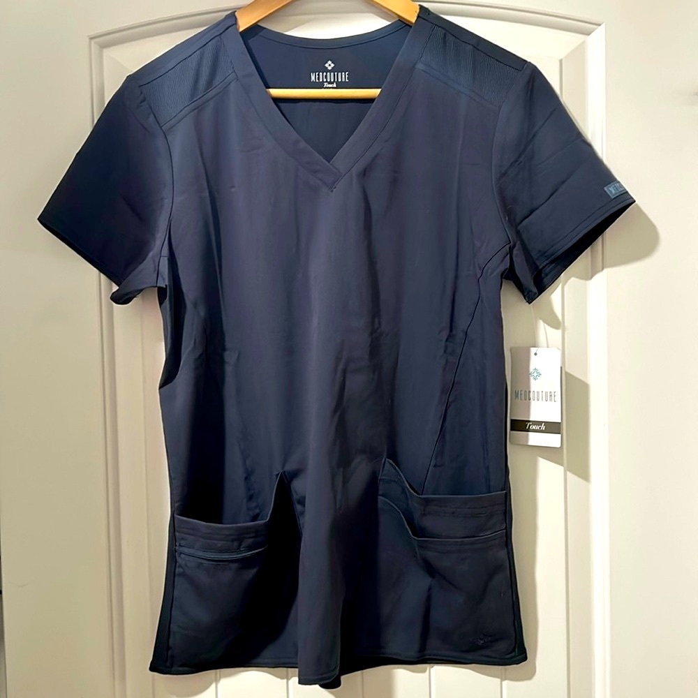 Med Couture Touch Scrub Top Size S